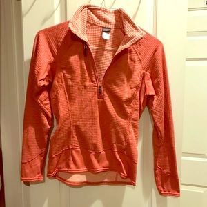Coral Patagonia pullover